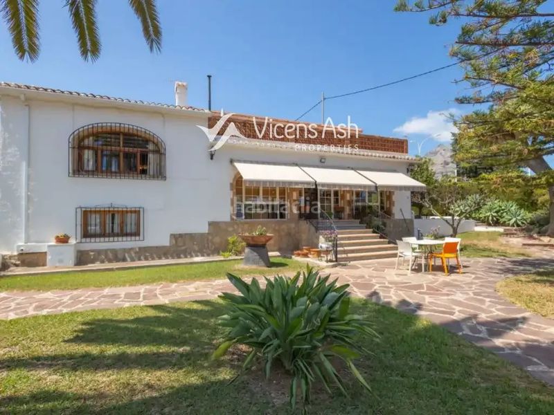 Foto 5b30b3b3-173a-4e00-a77d-39fecc475ba9. Casa amb aparcament piscina a Centro Ciudad Xàbia