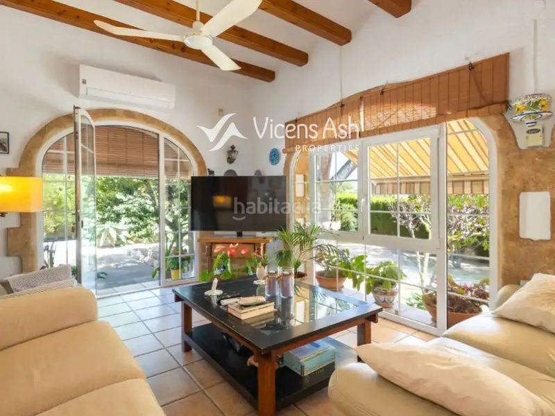 Foto a013a409-5fea-4799-88c6-167478fd8ea4. Casa amb aparcament piscina a Centro Ciudad Xàbia