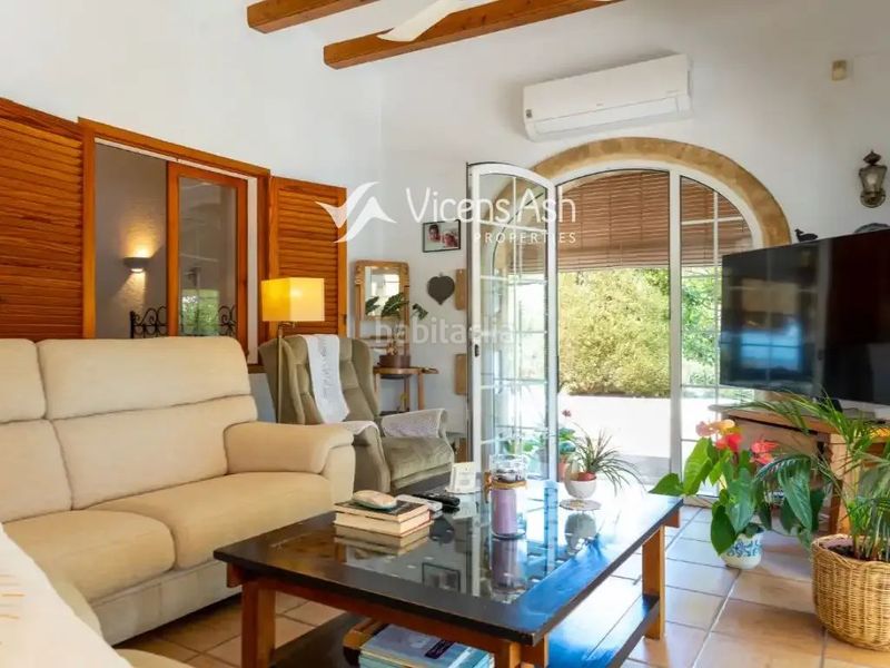 Foto e0a4e96b-31cd-4385-9003-3e0cc4871624. Casa amb aparcament piscina a Centro Ciudad Xàbia