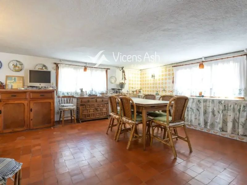 Foto e98df9c4-280f-4ca0-bb02-e008d93d43a4. Casa amb aparcament piscina a Centro Ciudad Xàbia