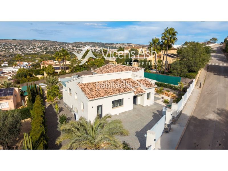 Foto 75b86b72-9823-4579-be79-5b05034ae322. Casa amb piscina a Partida Comunes-Adsubia Xàbia