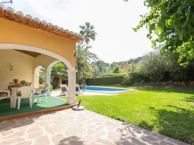 Foto ef9180a1-a58b-4579-85bf-7f58d747b37f. Casa amb aparcament piscina a Cap Martí - El Tossalet - Pinomar Xàbia