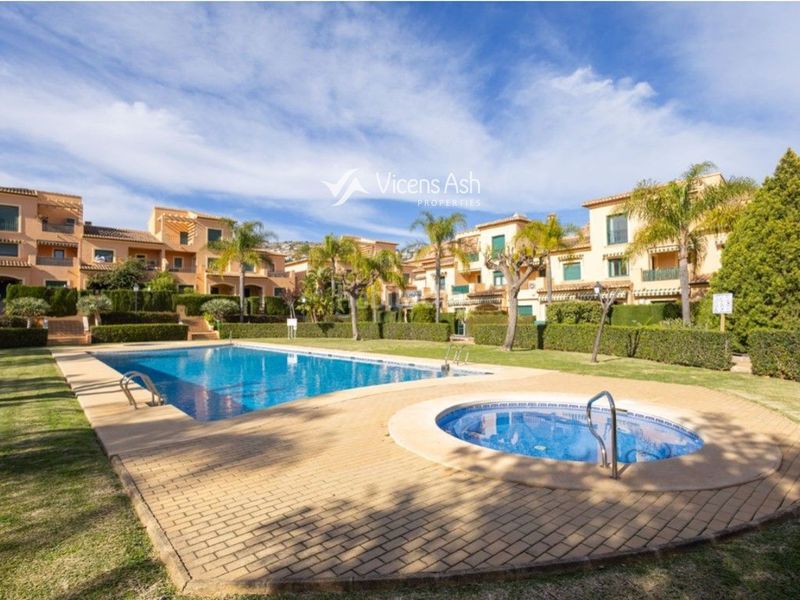 Foto 2e9efd16-4926-41dd-9752-1da15c38f366. Apartament amb aparcament piscina a Puerto Xàbia