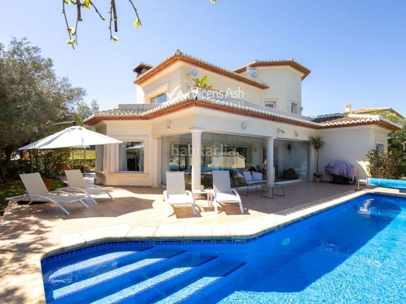 Foto 8d297924-b944-42c5-941f-371f1f769229. Casa amb piscina a Partida Comunes-Adsubia Xàbia