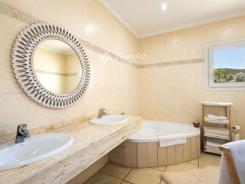 Foto a93f78bc-c530-452d-98e2-b7bda429f609. Casa amb piscina a Partida Comunes-Adsubia Xàbia