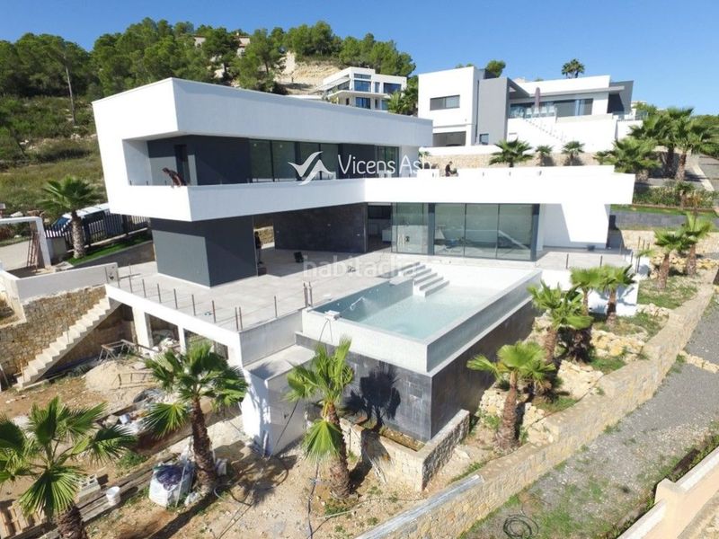 Foto 6a6f6040-a558-464a-94c1-b59e8e56a8c0. Casa amb calefacció aparcament piscina a Partida Comunes-Adsubia Xàbia
