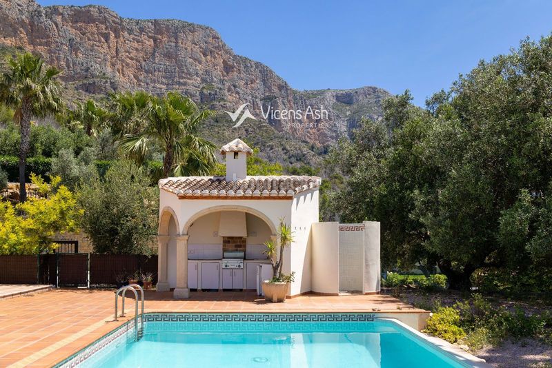 Foto 04a6a3f3-36b6-4f04-a0c4-58d32760b28a. Casa amb calefacció aparcament piscina a Montgó - Ermita Xàbia