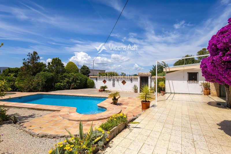 Foto e73fa20b-f270-4bad-9e05-b7c095b41607. Casa amb aparcament piscina a Partida Tosal - Zona dels Castellans Xàbia
