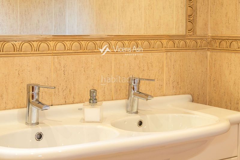 Foto f441e23b-09ca-4cd5-a1c3-917628045fae. Casa amb aparcament piscina a Partida Tosal - Zona dels Castellans Xàbia