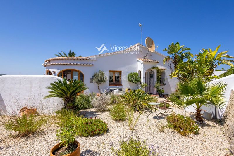 Foto 0c072e20-d995-4a5f-8b2d-11610f2dcb89. Casa amb calefacció aparcament piscina a Els Calistros - L´Assagador Poble Nou de Benitatxell (el)