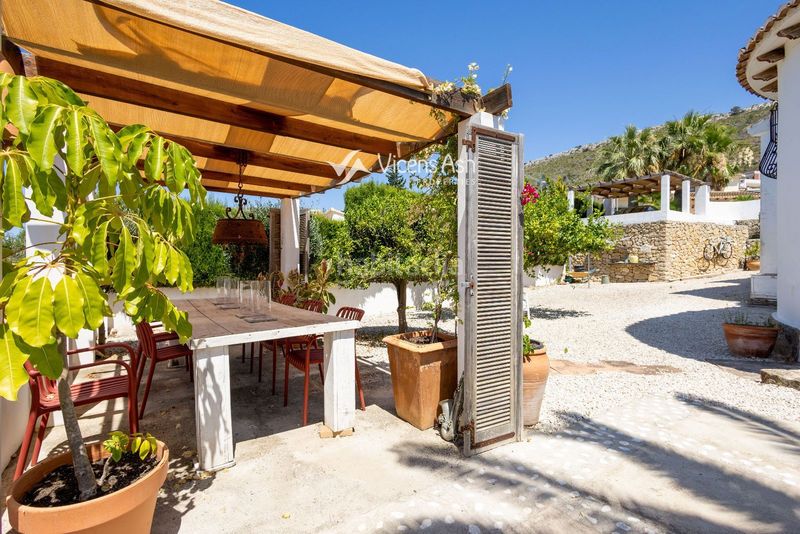 Foto 3772e838-d125-494f-b3eb-ef03505da5d3. Casa amb calefacció aparcament piscina a Els Calistros - L´Assagador Poble Nou de Benitatxell (el)