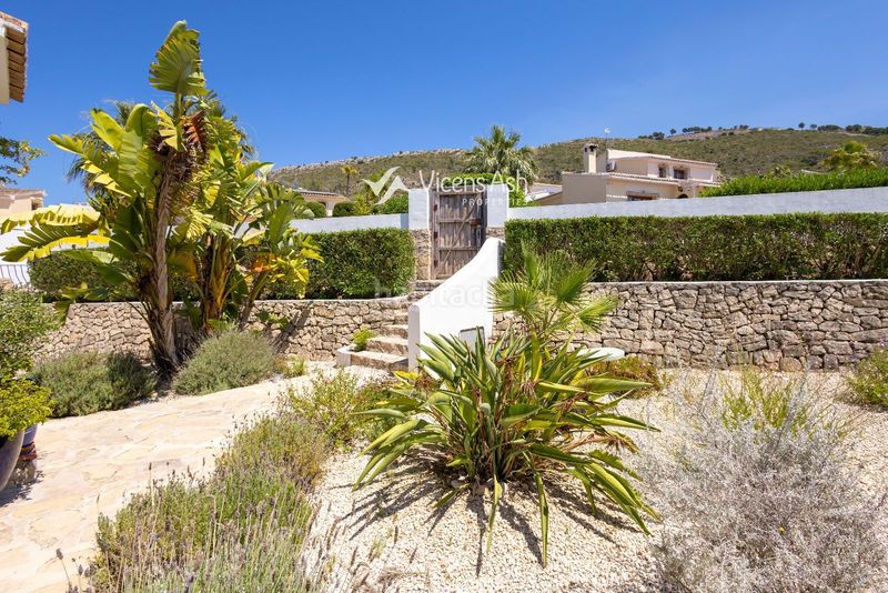 Foto 9d38b674-8988-48c5-9743-e3dfbb28bb18. Casa amb calefacció aparcament piscina a Els Calistros - L´Assagador Poble Nou de Benitatxell (el)