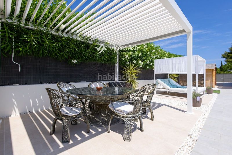 Foto 5f7978e5-6e42-4ff8-b3f7-b96cb3010ff9. Casa amb piscina a Partida Comunes-Adsubia Xàbia