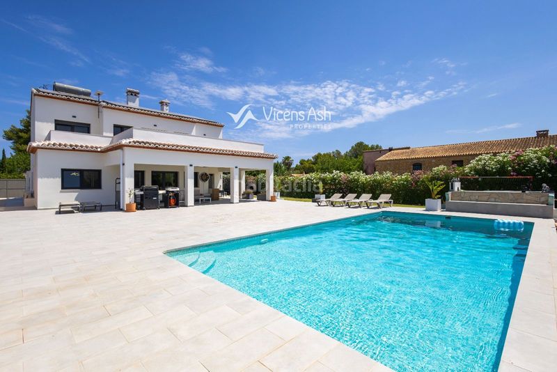 Foto 80f994d5-36a5-4609-8f12-ca8c6291c3e8. Casa amb piscina a Partida Comunes-Adsubia Xàbia