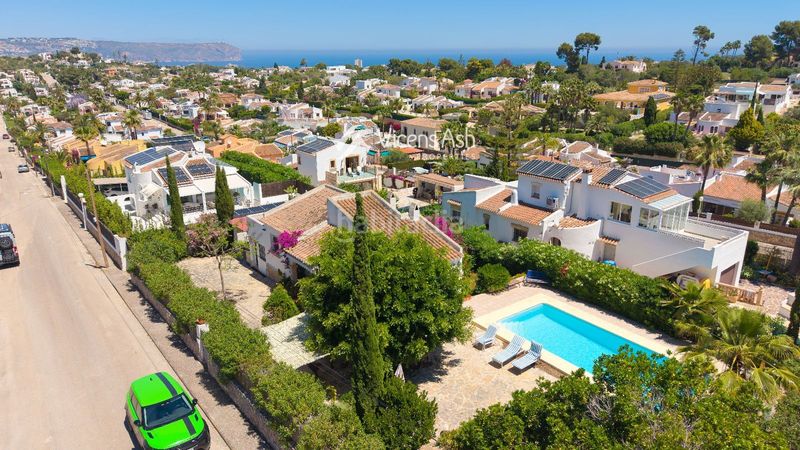 Foto c0fbcc01-e0bb-4311-84db-99f01fe6bffc. Casa amb aparcament piscina a Cap Martí - El Tossalet - Pinomar Xàbia