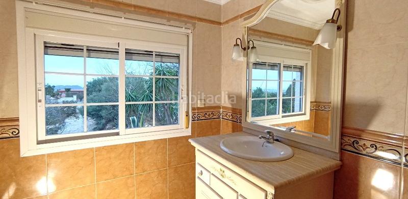 Foto e521cfb2-3344-45d8-a46b-77674329e66c. Chalet con piscina in Fontcalent Alicante