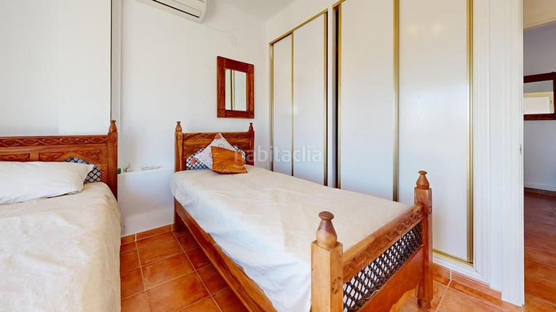 Foto 48dd1fdf-34c1-4166-8954-b757567f88f9. Chalet avec chauffage parking piscine dans Pueblo Acantilado-Lanuza Campello (el)