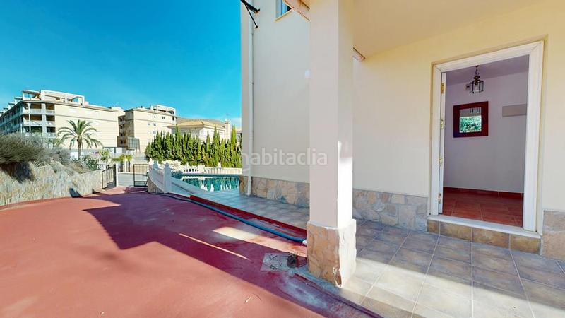 Foto 4df0465d-7c59-4f21-87a7-27c31b675d94. Chalet avec chauffage parking piscine dans Pueblo Acantilado-Lanuza Campello (el)