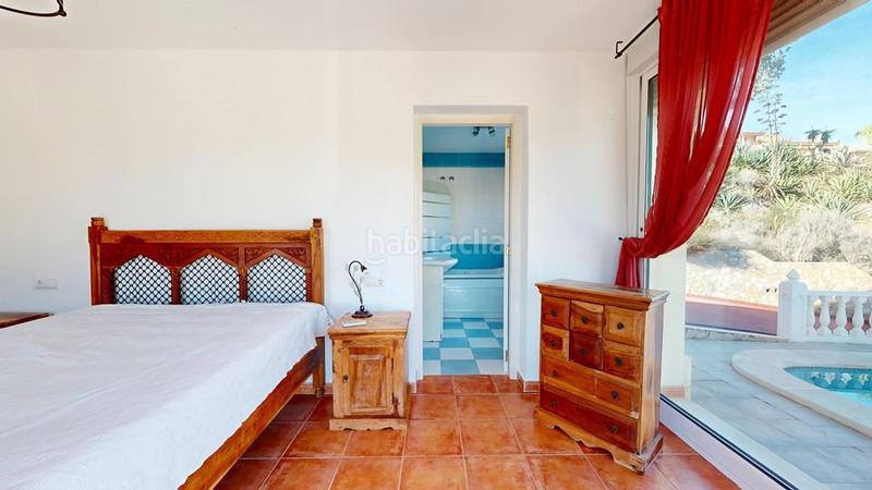 Foto 66790667-d32f-4609-8830-c98cf4e3a35b. Chalet avec chauffage parking piscine dans Pueblo Acantilado-Lanuza Campello (el)