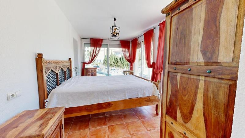 Foto 79010e3d-39ff-46a0-b58e-d49b87202aad. Chalet avec chauffage parking piscine dans Pueblo Acantilado-Lanuza Campello (el)