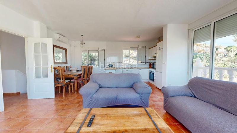 Foto e31f35ee-441d-497c-a1e1-0aae6a6e99ef. Chalet avec chauffage parking piscine dans Pueblo Acantilado-Lanuza Campello (el)