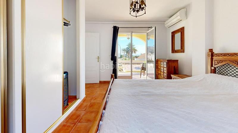 Foto ec4d4ed1-047e-45ec-a17e-b0618c01a4cd. Chalet avec chauffage parking piscine dans Pueblo Acantilado-Lanuza Campello (el)