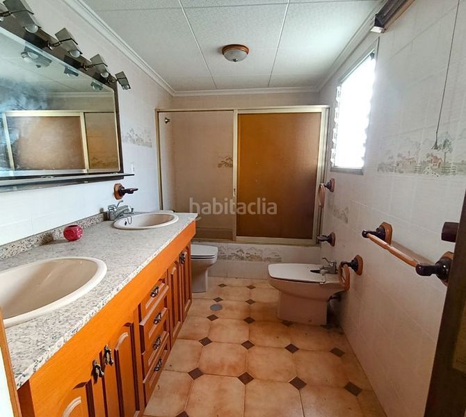 Foto 74bd8adb-9cf2-4e71-8ca7-866c5d8b0725. Casa a Centro Mutxamel