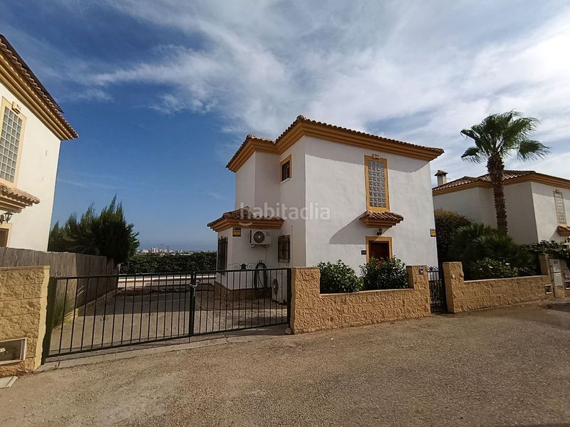 Foto 68aa567a-05a4-4348-87b6-09815810ac71. Xalet amb piscina a Bonalba-Cotoveta Mutxamel