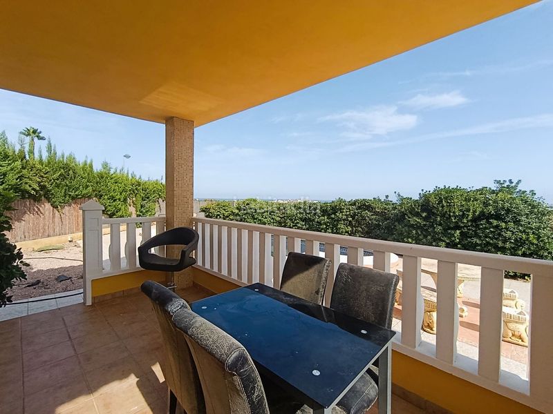 Foto a5b4601b-c45a-488d-846e-ff4dafd8a7f1. Xalet amb piscina a Bonalba-Cotoveta Mutxamel