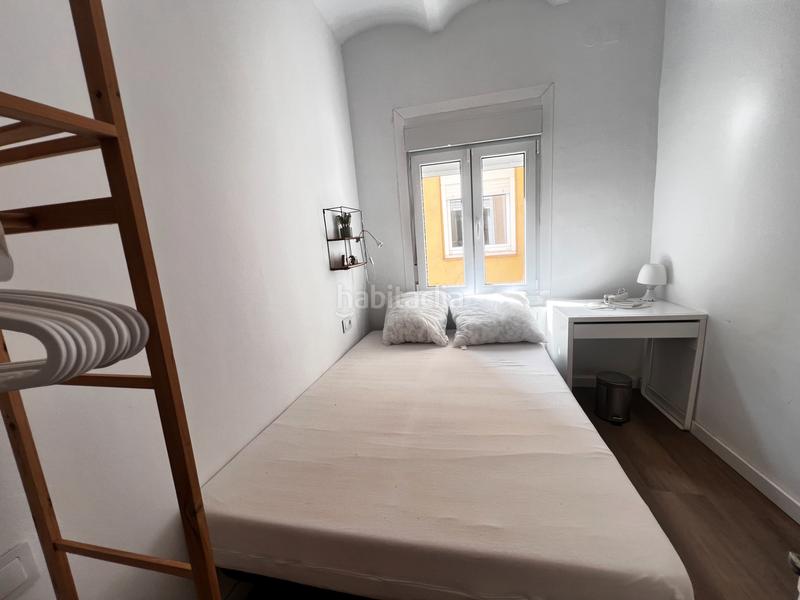 Foto 56c6491c-11b0-408e-90b4-e512ce64e8df. Alquiler piso per estudinats - contracte temporal - 375.-e per habiació - 4 habitacions, en Girona