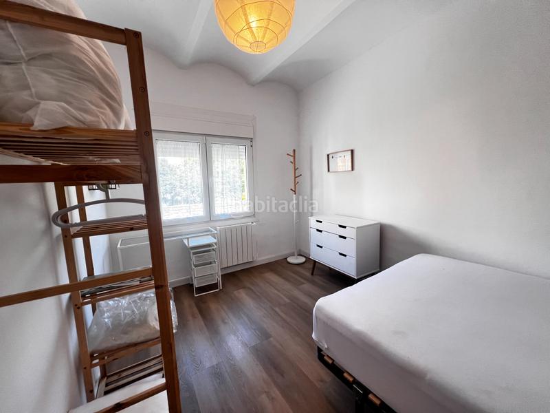 Foto 9a5697cb-bd7c-4dbe-a09e-f69740b7c6a8. Alquiler piso per estudinats - contracte temporal - 375.-e per habiació - 4 habitacions, en Girona