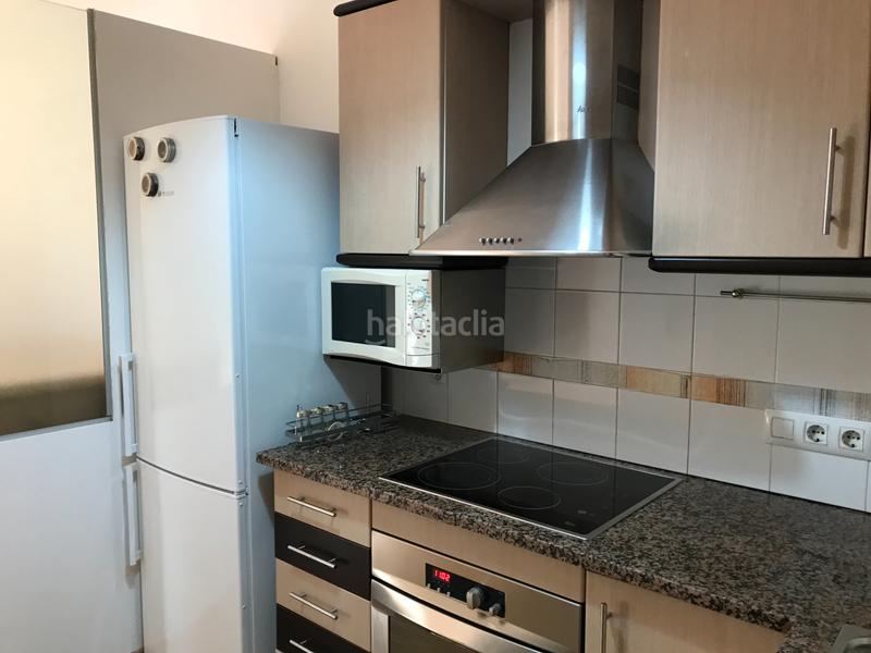 Foto 18c6d89b-547e-4aa0-b9e1-b1ce66be90e5. Alquiler piso vistes espectaculars, 2 habitacions, parking privat i traster en Girona