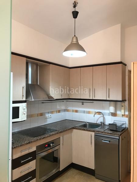 Foto 2b0472d0-04fb-453b-a39a-03e1fa1ee298. Alquiler piso vistes espectaculars, 2 habitacions, parking privat i traster en Girona
