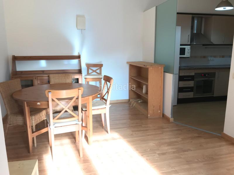 Foto a7d798ed-3493-4e85-a3af-129fbb1be619. Alquiler piso vistes espectaculars, 2 habitacions, parking privat i traster en Girona