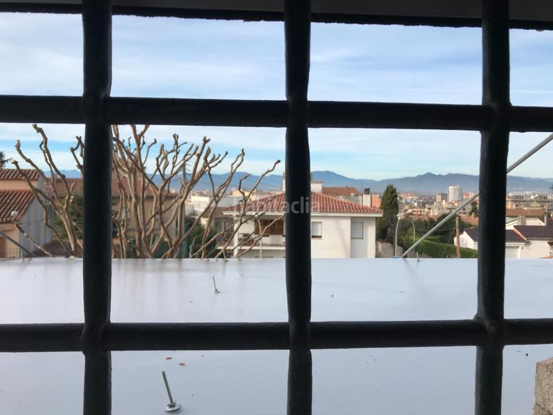 Foto ba49e577-7893-4abb-ad24-9a5dc2bb441e. Alquiler piso vistes espectaculars, 2 habitacions, parking privat i traster en Girona
