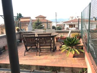 Location Appartement  Carrer regiment de baza. Vistes espectaculars, 2 habitacions, parking privat i traster