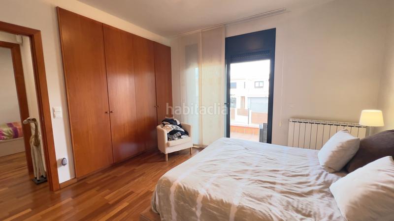 Foto 1dabb13f-7cc3-4a6c-90ef-55254a9bbfe1. Chalet casa unifamiliar amb jardí de 500 m², molt ben conservada, a prop de girona en Sant Julià de Ramis