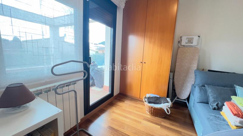 Foto 2cea945e-2f48-45e5-a68d-c944f99ab059. Chalet casa unifamiliar amb jardí de 500 m², molt ben conservada, a prop de girona en Sant Julià de Ramis