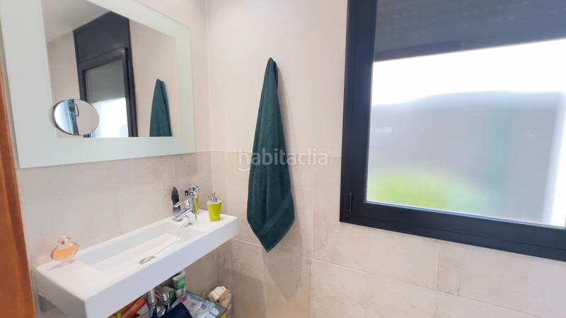 Foto 7874f2c9-cd5e-4070-b689-9e3659787aac. Chalet casa unifamiliar amb jardí de 500 m², molt ben conservada, a prop de girona en Sant Julià de Ramis