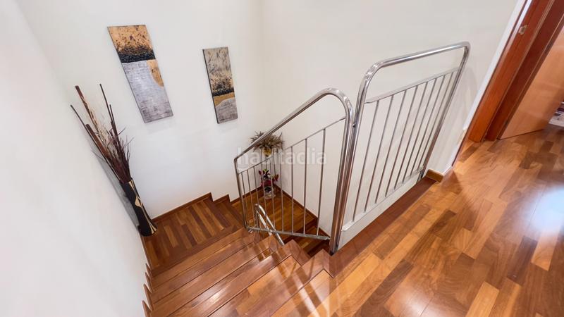 Foto a7d97756-1f22-4bbe-98c1-6eb2da9ba358. Chalet casa unifamiliar amb jardí de 500 m², molt ben conservada, a prop de girona en Sant Julià de Ramis