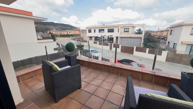 Foto a8faf848-570f-4b34-aa6b-81242970d3d8. Chalet casa unifamiliar amb jardí de 500 m², molt ben conservada, a prop de girona en Sant Julià de Ramis