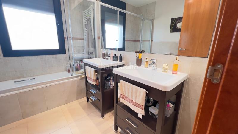 Foto c1c68315-a1d6-4583-85ff-4eb50cf996cf. Chalet casa unifamiliar amb jardí de 500 m², molt ben conservada, a prop de girona en Sant Julià de Ramis