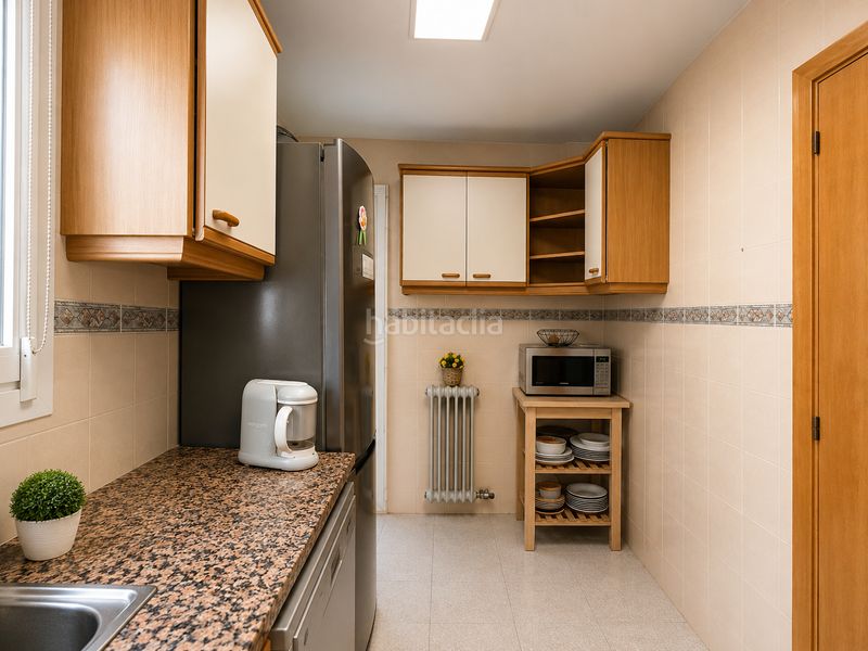 Foto 2f90ff09-32aa-4ced-90c9-01b5a0aa8b66. Pis amb calefacció aparcament a Eixample Sud-Migdia Girona