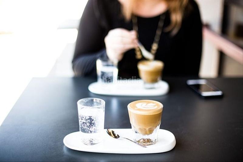 Foto ae8b1154-01d4-421b-aaa9-2e7e6ebb8c94. Pas-de-porte local commercial avec chauffage dans Font Verda Granollers