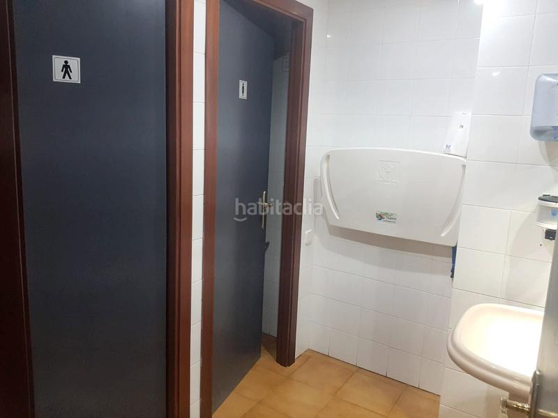 Foto aa9ed198-7848-495e-9acf-5cf6e505780b. Pas-de-porte local commercial avec chauffage dans Font Verda Granollers