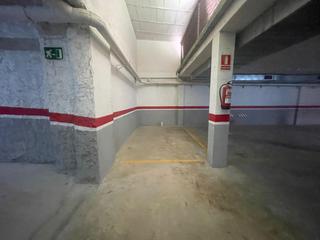 Aparcament cotxe  Carrer de joan prim. Para coche pequeño