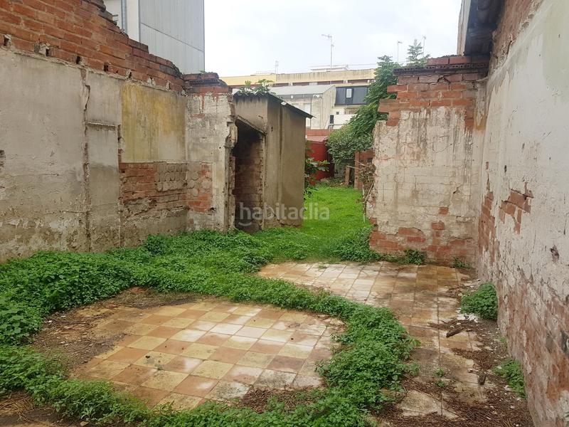 Foto b029d06d-b814-4480-bdc0-0131880422e6. Terreny residencial a carrer de narcís monturiol 21 a Granollers