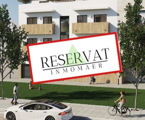 Planta baja en Passeig de la ribera 9. Con terraza privada