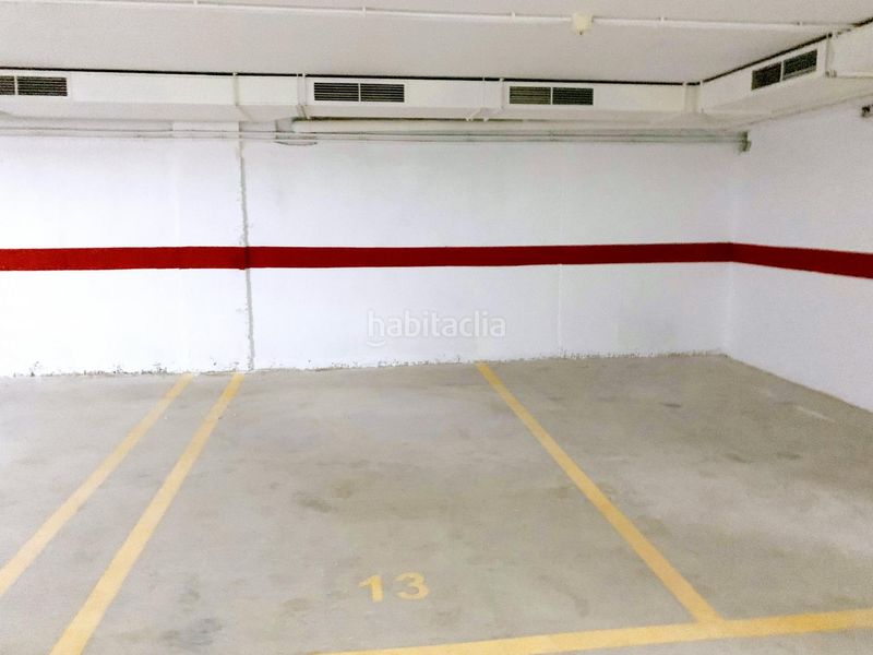 Foto 5a2d7d0a-8704-43a8-b482-8c525764bf00. Aparcament cotxe a Centro Comercial - Capsades - Hospital Vinaròs