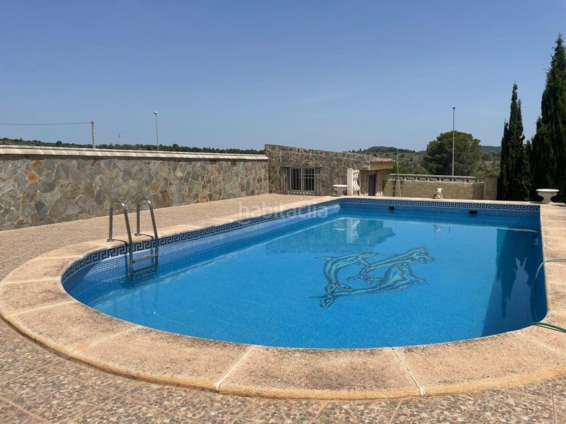 Foto 12a812cc-3747-4bb9-910a-63d42aa559a2. Lloguer xalet amb aparcament piscina a Catadau